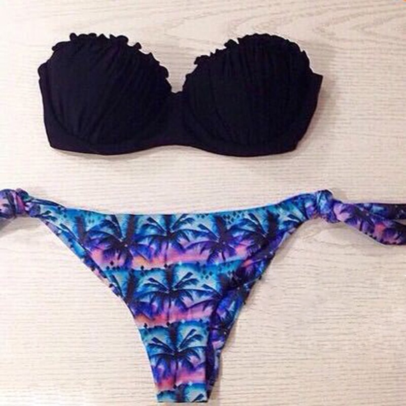 Frilled Textured Strapless Bikini Set